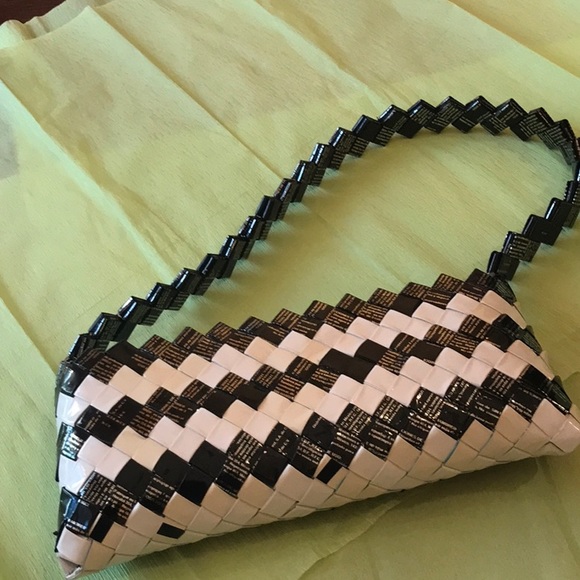 Handbag - Picture 1 of 4